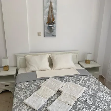 Daire Lili House In 150m From The Nikiti (Sithonia)
