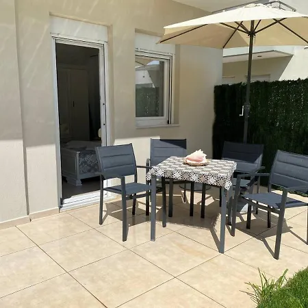 Apartament Lili House In 150m From The Nikiti (Sithonia)