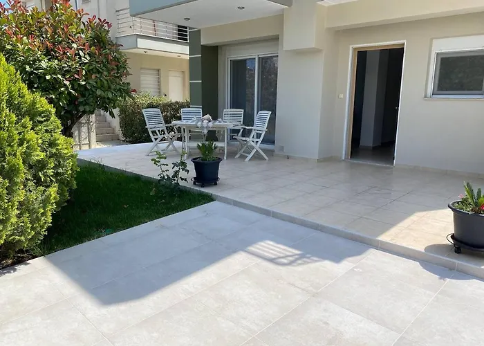 Lili House In 150m From The 아파트 니키티