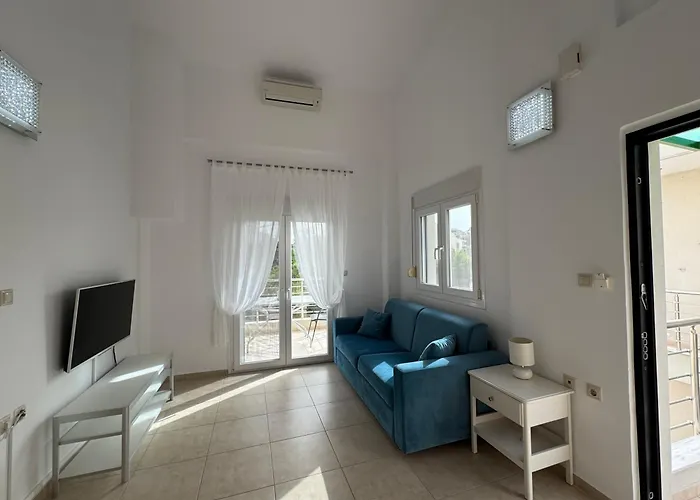 Lili House In 150m From The *