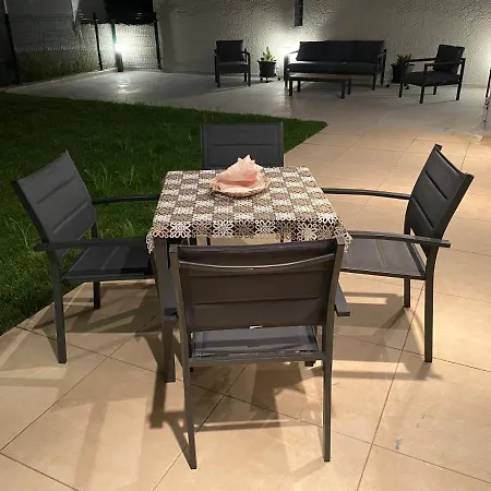 Lili House In 150m From The Lejlighed